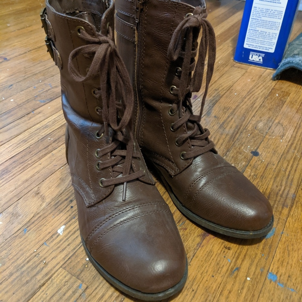 Lace up boots